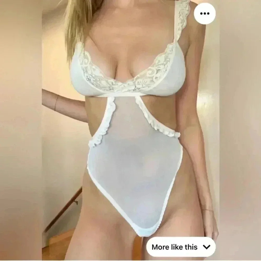 We Are HAH Key To Ur Heart Bodysuit in La Crème Size Large NWT